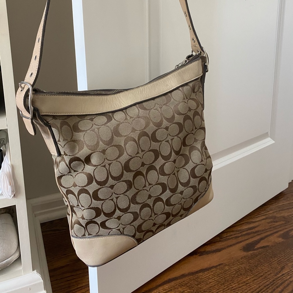 Coach shoulder bag